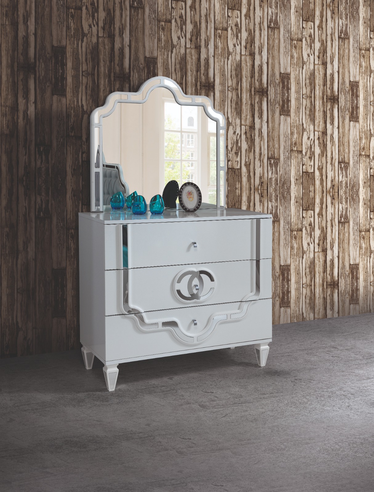 WHITE BEDROOM SET - Image 7